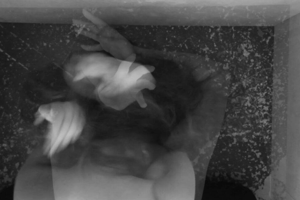 Claustrophobia_Moment